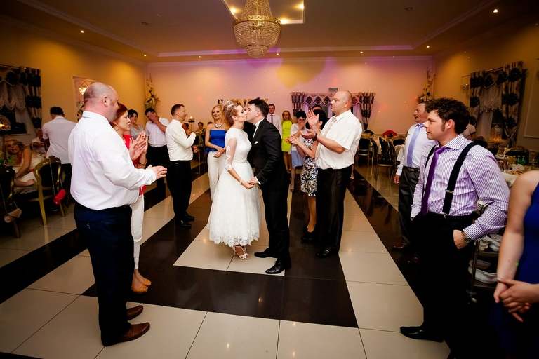 fotografia slubna slask, zdjecia slubne zory, fotograf slubny zory, zdjecia slubne slask, wesele paradise w zorach, slub w kosciele w orzeszu, zdjecia slubne katowice, dwoch fotografow na slub, fotografia slubna krakow, dom przyjec paradise zory, fotografia slubna cieszyn, zdjecia slubne zywiec, fotograf slubny jastrzebie