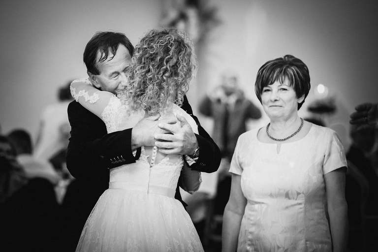 fotografia slubna slask, zdjecia slubne zory, fotograf slubny zory, zdjecia slubne slask, wesele paradise w zorach, slub w kosciele w orzeszu, zdjecia slubne katowice, dwoch fotografow na slub, fotografia slubna krakow, dom przyjec paradise zory, fotografia slubna cieszyn, zdjecia slubne zywiec, fotograf slubny jastrzebie