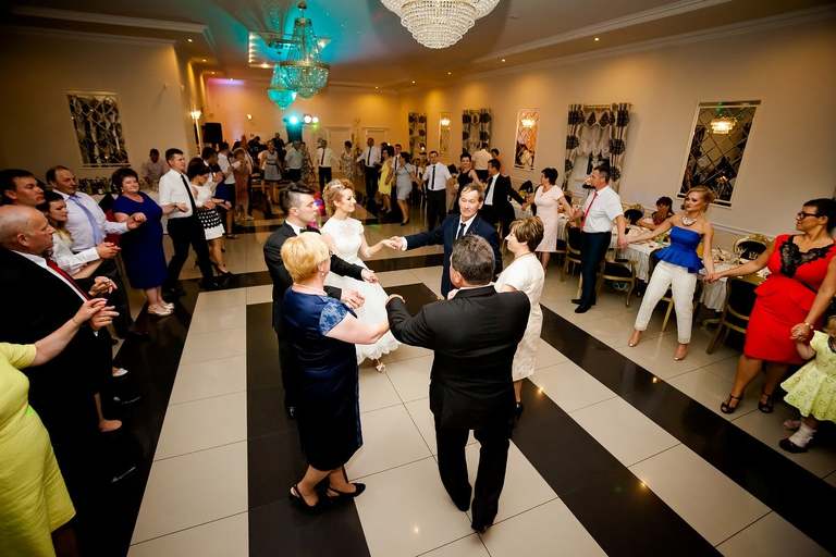 fotografia slubna slask, zdjecia slubne zory, fotograf slubny zory, zdjecia slubne slask, wesele paradise w zorach, slub w kosciele w orzeszu, zdjecia slubne katowice, dwoch fotografow na slub, fotografia slubna krakow, dom przyjec paradise zory, fotografia slubna cieszyn, zdjecia slubne zywiec, fotograf slubny jastrzebie