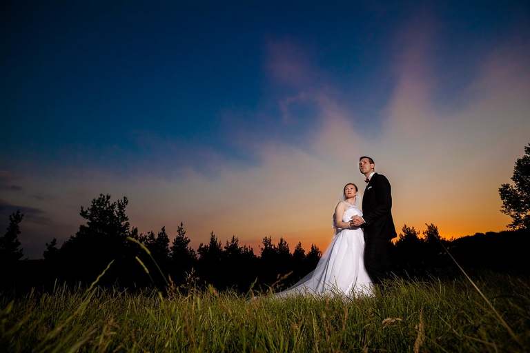 sesja slubna na pustyni, plener slubny pustynia, sesja slubna na zamku, plener slubny zamek, zamkowy plener slubny, sesja slubna na jurze, plener na zamku, fotografia slubna slask, zdjecia slubne brzeszcze, fotograf slubny brzeszcze, zdjecia slubne slask, zdjecia slubne katowice, dwoch fotografow na slub, fotografia slubna krakow,