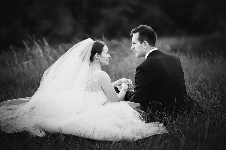 sesja slubna na pustyni, plener slubny pustynia, sesja slubna na zamku, plener slubny zamek, zamkowy plener slubny, sesja slubna na jurze, plener na zamku, fotografia slubna slask, zdjecia slubne brzeszcze, fotograf slubny brzeszcze, zdjecia slubne slask, zdjecia slubne katowice, dwoch fotografow na slub, fotografia slubna krakow,