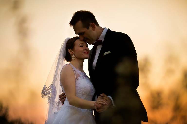 sesja slubna na pustyni, plener slubny pustynia, sesja slubna na zamku, plener slubny zamek, zamkowy plener slubny, sesja slubna na jurze, plener na zamku, fotografia slubna slask, zdjecia slubne brzeszcze, fotograf slubny brzeszcze, zdjecia slubne slask, zdjecia slubne katowice, dwoch fotografow na slub, fotografia slubna krakow,