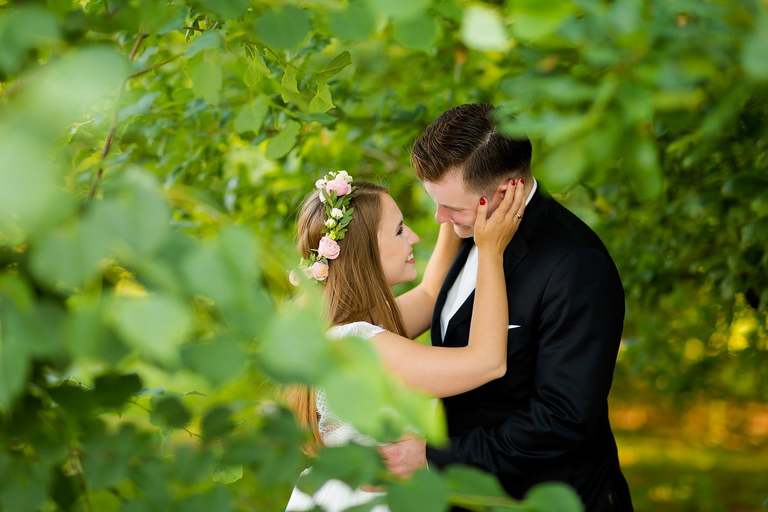 wiosenna sesja slubna, wiosenny plener slubny, sesja slubna w lawendzie, plener slubny na polu lawendy, sesja slubna w zbozu, plener slubny zboze, fotografia slubna krakow, zdjecia slubne krakow, plener slubny w lesie, www.magiaobrazu.com, fotografia slubna, romantyczna sesja slubna, fotografia ślubna, piekny plener slubny, piekna sesja slubna, fotograf ślubny Kraków, fotografowie ślubni, fotograf slask,dwóch fotografów na ślub, Anna i Jacek Bieniek, zdjęcia ślubne śląsk,