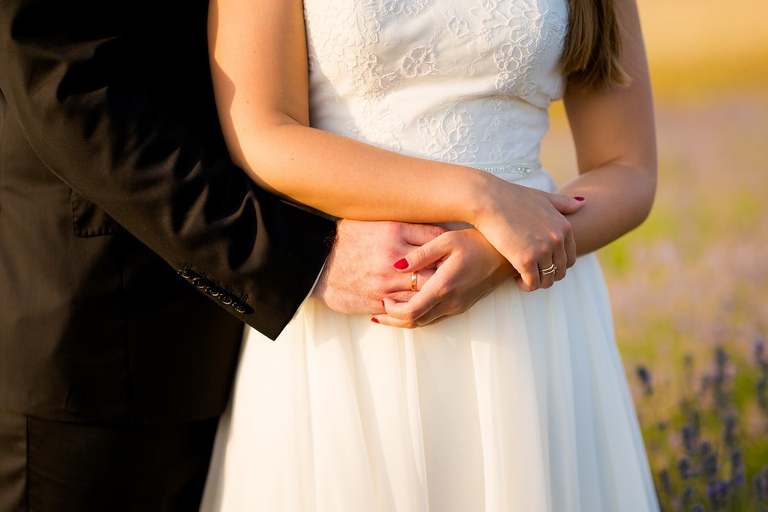 wiosenna sesja slubna, wiosenny plener slubny, sesja slubna w lawendzie, plener slubny na polu lawendy, sesja slubna w zbozu, plener slubny zboze, fotografia slubna krakow, zdjecia slubne krakow, plener slubny w lesie, www.magiaobrazu.com, fotografia slubna, romantyczna sesja slubna, fotografia ślubna, piekny plener slubny, piekna sesja slubna, fotograf ślubny Kraków, fotografowie ślubni, fotograf slask,dwóch fotografów na ślub, Anna i Jacek Bieniek, zdjęcia ślubne śląsk,