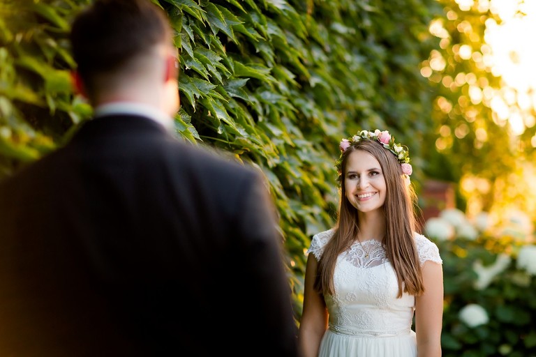 wiosenna sesja slubna, wiosenny plener slubny, sesja slubna w lawendzie, plener slubny na polu lawendy, sesja slubna w zbozu, plener slubny zboze, fotografia slubna krakow, zdjecia slubne krakow, plener slubny w lesie, www.magiaobrazu.com, fotografia slubna, romantyczna sesja slubna, fotografia ślubna, piekny plener slubny, piekna sesja slubna, fotograf ślubny Kraków, fotografowie ślubni, fotograf slask,dwóch fotografów na ślub, Anna i Jacek Bieniek, zdjęcia ślubne śląsk,