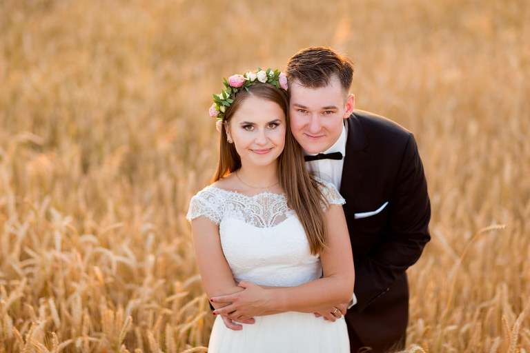 wiosenna sesja slubna, wiosenny plener slubny, sesja slubna w lawendzie, plener slubny na polu lawendy, sesja slubna w zbozu, plener slubny zboze, fotografia slubna krakow, zdjecia slubne krakow, plener slubny w lesie, www.magiaobrazu.com, fotografia slubna, romantyczna sesja slubna, fotografia ślubna, piekny plener slubny, piekna sesja slubna, fotograf ślubny Kraków, fotografowie ślubni, fotograf slask,dwóch fotografów na ślub, Anna i Jacek Bieniek, zdjęcia ślubne śląsk,