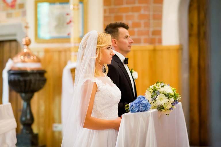 fotografia slubna, fotografia slubna krakow, zdjecia slubne oswiecim, zdjecia slubne krakow, fotograf slubny krakow, fotograf na wesele krakow, slub w kosciele w zalasiu, slub zalas, wesele Kasztel Kajasowka w Rybnej, wesele w Kajasowce Rybna, zdjecia slubne bielsko, fotograf slubny bielsko, www.magiaobrazu.com, zdjecia slubne bielsko, fotografia slubna slask, fotograf cieszyn, zdjecia slubne cieszyn, fotografia slubna oswiecin