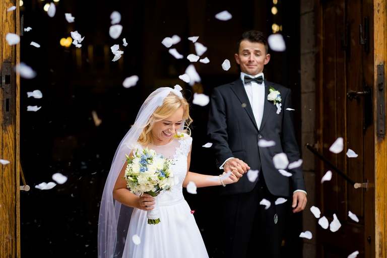 fotografia slubna, fotografia slubna krakow, zdjecia slubne oswiecim, zdjecia slubne krakow, fotograf slubny krakow, fotograf na wesele krakow, slub w kosciele w zalasiu, slub zalas, wesele Kasztel Kajasowka w Rybnej, wesele w Kajasowce Rybna, zdjecia slubne bielsko, fotograf slubny bielsko, www.magiaobrazu.com, zdjecia slubne bielsko, fotografia slubna slask, fotograf cieszyn, zdjecia slubne cieszyn, fotografia slubna oswiecin