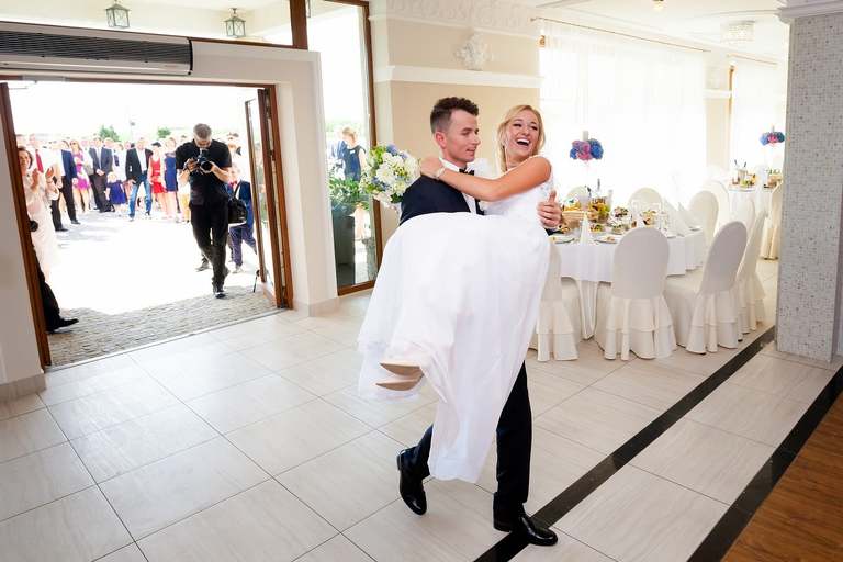 fotografia slubna, fotografia slubna krakow, zdjecia slubne oswiecim, zdjecia slubne krakow, fotograf slubny krakow, fotograf na wesele krakow, slub w kosciele w zalasiu, slub zalas, wesele Kasztel Kajasowka w Rybnej, wesele w Kajasowce Rybna, zdjecia slubne bielsko, fotograf slubny bielsko, www.magiaobrazu.com, zdjecia slubne bielsko, fotografia slubna slask, fotograf cieszyn, zdjecia slubne cieszyn, fotografia slubna oswiecin