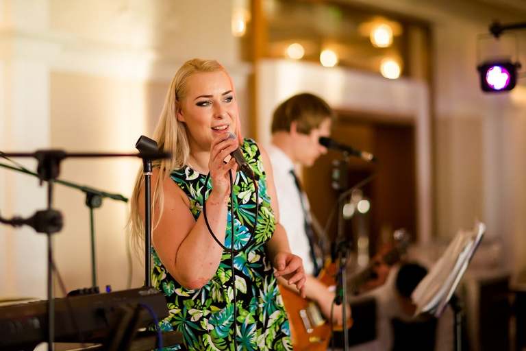 fotografia slubna, fotografia slubna krakow, zdjecia slubne oswiecim, zdjecia slubne krakow, fotograf slubny krakow, fotograf na wesele krakow, slub w kosciele w zalasiu, slub zalas, wesele Kasztel Kajasowka w Rybnej, wesele w Kajasowce Rybna, zdjecia slubne bielsko, fotograf slubny bielsko, www.magiaobrazu.com, zdjecia slubne bielsko, fotografia slubna slask, fotograf cieszyn, zdjecia slubne cieszyn, fotografia slubna oswiecin