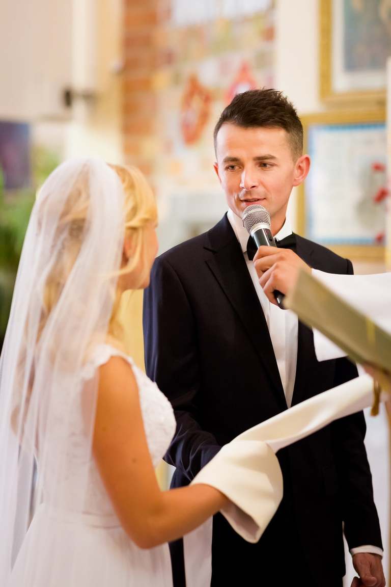 fotografia slubna, fotografia slubna krakow, zdjecia slubne oswiecim, zdjecia slubne krakow, fotograf slubny krakow, fotograf na wesele krakow, slub w kosciele w zalasiu, slub zalas, wesele Kasztel Kajasowka w Rybnej, wesele w Kajasowce Rybna, zdjecia slubne bielsko, fotograf slubny bielsko, www.magiaobrazu.com, zdjecia slubne bielsko, fotografia slubna slask, fotograf cieszyn, zdjecia slubne cieszyn, fotografia slubna oswiecin