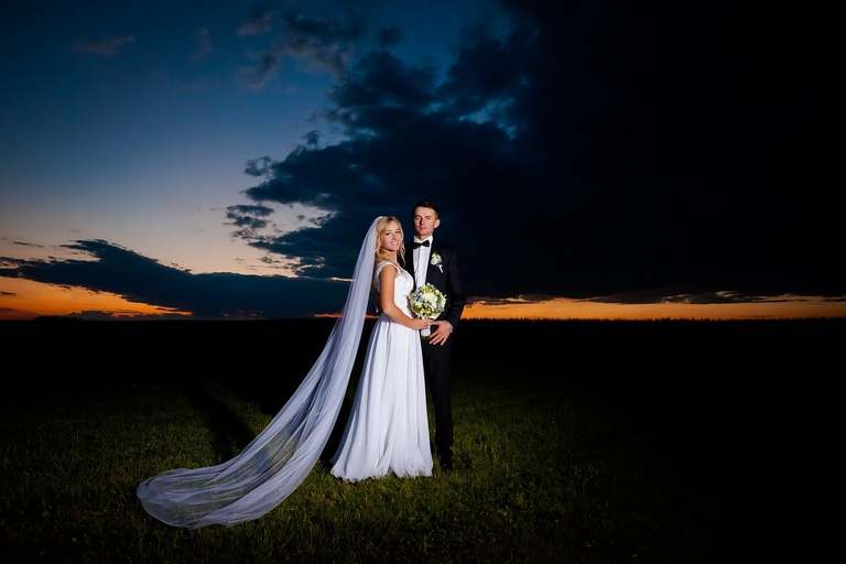 fotografia slubna, fotografia slubna krakow, zdjecia slubne oswiecim, zdjecia slubne krakow, fotograf slubny krakow, fotograf na wesele krakow, slub w kosciele w zalasiu, slub zalas, wesele Kasztel Kajasowka w Rybnej, wesele w Kajasowce Rybna, zdjecia slubne bielsko, fotograf slubny bielsko, www.magiaobrazu.com, zdjecia slubne bielsko, fotografia slubna slask, fotograf cieszyn, zdjecia slubne cieszyn, fotografia slubna oswiecin