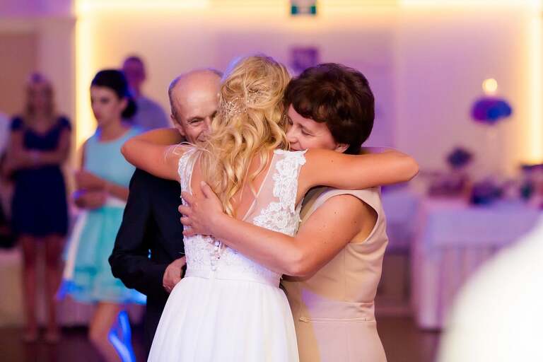 fotografia slubna, fotografia slubna krakow, zdjecia slubne oswiecim, zdjecia slubne krakow, fotograf slubny krakow, fotograf na wesele krakow, slub w kosciele w zalasiu, slub zalas, wesele Kasztel Kajasowka w Rybnej, wesele w Kajasowce Rybna, zdjecia slubne bielsko, fotograf slubny bielsko, www.magiaobrazu.com, zdjecia slubne bielsko, fotografia slubna slask, fotograf cieszyn, zdjecia slubne cieszyn, fotografia slubna oswiecin