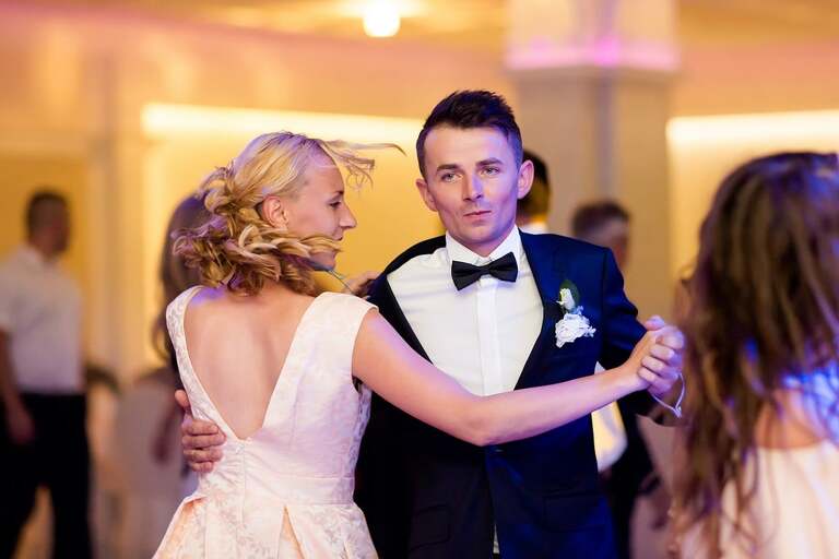 fotografia slubna, fotografia slubna krakow, zdjecia slubne oswiecim, zdjecia slubne krakow, fotograf slubny krakow, fotograf na wesele krakow, slub w kosciele w zalasiu, slub zalas, wesele Kasztel Kajasowka w Rybnej, wesele w Kajasowce Rybna, zdjecia slubne bielsko, fotograf slubny bielsko, www.magiaobrazu.com, zdjecia slubne bielsko, fotografia slubna slask, fotograf cieszyn, zdjecia slubne cieszyn, fotografia slubna oswiecin