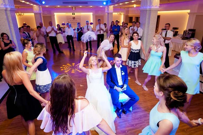 fotografia slubna, fotografia slubna krakow, zdjecia slubne oswiecim, zdjecia slubne krakow, fotograf slubny krakow, fotograf na wesele krakow, slub w kosciele w zalasiu, slub zalas, wesele Kasztel Kajasowka w Rybnej, wesele w Kajasowce Rybna, zdjecia slubne bielsko, fotograf slubny bielsko, www.magiaobrazu.com, zdjecia slubne bielsko, fotografia slubna slask, fotograf cieszyn, zdjecia slubne cieszyn, fotografia slubna oswiecin