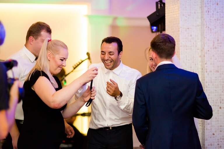 fotografia slubna, fotografia slubna krakow, zdjecia slubne oswiecim, zdjecia slubne krakow, fotograf slubny krakow, fotograf na wesele krakow, slub w kosciele w zalasiu, slub zalas, wesele Kasztel Kajasowka w Rybnej, wesele w Kajasowce Rybna, zdjecia slubne bielsko, fotograf slubny bielsko, www.magiaobrazu.com, zdjecia slubne bielsko, fotografia slubna slask, fotograf cieszyn, zdjecia slubne cieszyn, fotografia slubna oswiecin