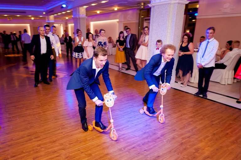 fotografia slubna, fotografia slubna krakow, zdjecia slubne oswiecim, zdjecia slubne krakow, fotograf slubny krakow, fotograf na wesele krakow, slub w kosciele w zalasiu, slub zalas, wesele Kasztel Kajasowka w Rybnej, wesele w Kajasowce Rybna, zdjecia slubne bielsko, fotograf slubny bielsko, www.magiaobrazu.com, zdjecia slubne bielsko, fotografia slubna slask, fotograf cieszyn, zdjecia slubne cieszyn, fotografia slubna oswiecin