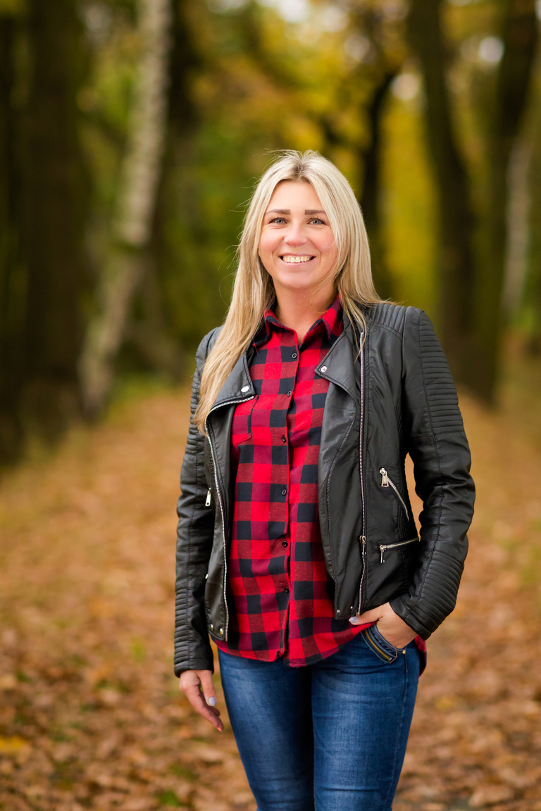 sesje par pszczyna, sesja rocznicowa pary pszczyna, fotografia rodzinna pszczyna, sesje rodzinne pszczyna, plener rocznicowy pszczyna, sesja z okazji rocznicy slubu, sesja narzeczenska katowice, miejska sesja sesja zareczynowa slask, sesja narzeczenska pszczyna, zdjecia zareczynowe slask, www.magiaobrazu.com, fotografia slubna slask, fotograf slubny krakow, zdjecia przedslubne slask, fotografia slubna slask, romantyczna sesja narzeczenska, engagement session, prewedding photosession,