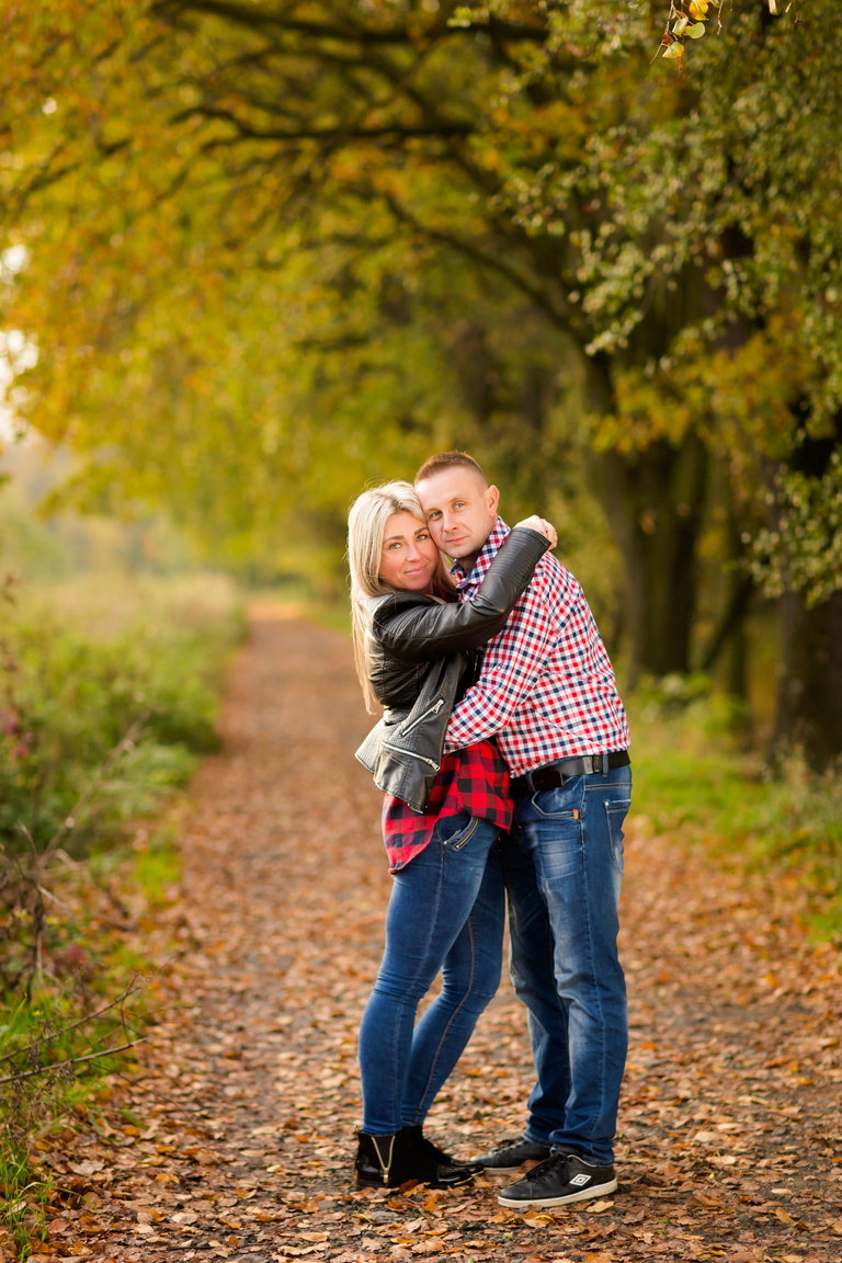 sesje par pszczyna, sesja rocznicowa pary pszczyna, fotografia rodzinna pszczyna, sesje rodzinne pszczyna, plener rocznicowy pszczyna, sesja z okazji rocznicy slubu, sesja narzeczenska katowice, miejska sesja sesja zareczynowa slask, sesja narzeczenska pszczyna, zdjecia zareczynowe slask, www.magiaobrazu.com, fotografia slubna slask, fotograf slubny krakow, zdjecia przedslubne slask, fotografia slubna slask, romantyczna sesja narzeczenska, engagement session, prewedding photosession,