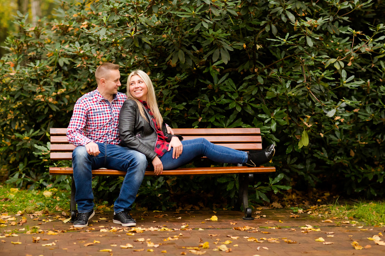 sesje par pszczyna, sesja rocznicowa pary pszczyna, fotografia rodzinna pszczyna, sesje rodzinne pszczyna, plener rocznicowy pszczyna, sesja z okazji rocznicy slubu, sesja narzeczenska katowice, miejska sesja sesja zareczynowa slask, sesja narzeczenska pszczyna, zdjecia zareczynowe slask, www.magiaobrazu.com, fotografia slubna slask, fotograf slubny krakow, zdjecia przedslubne slask, fotografia slubna slask, romantyczna sesja narzeczenska, engagement session, prewedding photosession,