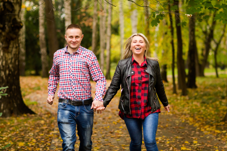 sesje par pszczyna, sesja rocznicowa pary pszczyna, fotografia rodzinna pszczyna, sesje rodzinne pszczyna, plener rocznicowy pszczyna, sesja z okazji rocznicy slubu, sesja narzeczenska katowice, miejska sesja sesja zareczynowa slask, sesja narzeczenska pszczyna, zdjecia zareczynowe slask, www.magiaobrazu.com, fotografia slubna slask, fotograf slubny krakow, zdjecia przedslubne slask, fotografia slubna slask, romantyczna sesja narzeczenska, engagement session, prewedding photosession,