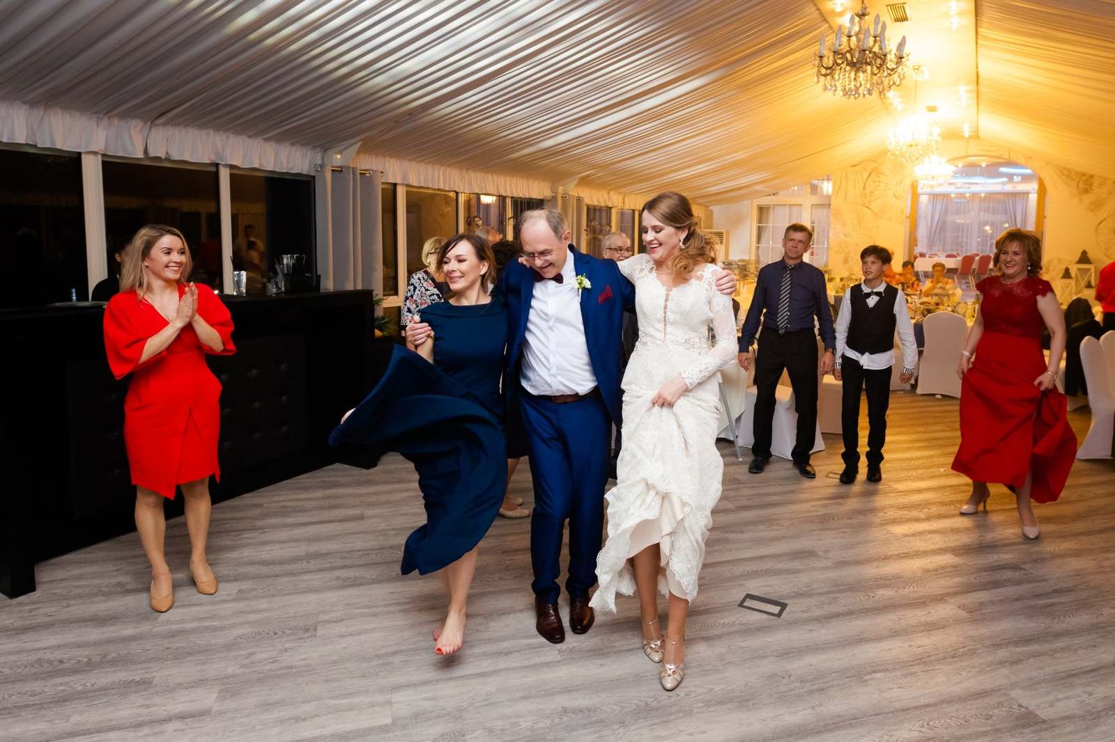 plenerowy slub slask, slub plenerowy w beskidach, slub w alpinie, wesele w alpinie, plenerowa ceremonia alpin, ceremonia w plenerze alpin, wesele w hotelu Alpin w Szczyrku, wesele w alpinie szczyrk, fotografia slubna szczyrk, zdjecia slubne szczyrk, fotograf slubny bielsko, fotograf na wesele bielsko, fotograf slubny szczyrk, fotografia slubna slask, fotografia slubna katowice, zdjecia slubne katowice, fotograf slubny katowice, zdjecia slubne bielsko, dwoch fotografow na slub, fotografia slubna krakow,