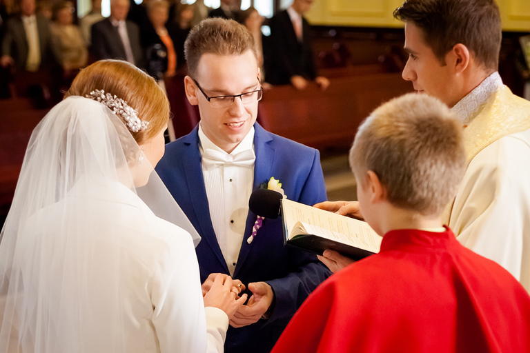 fotograf slubny slask; dwoje fotografow na slub; fotografowie slubni slask; fotograf slubny bielsko; fotografia slubna, reportaz slubny, www.magiaobrazu.com, zdjecia slubne, fotoreportaz slubny; fotograf pszczyna; zdjecia slubne bielsko; dworek weselny w bestwince;