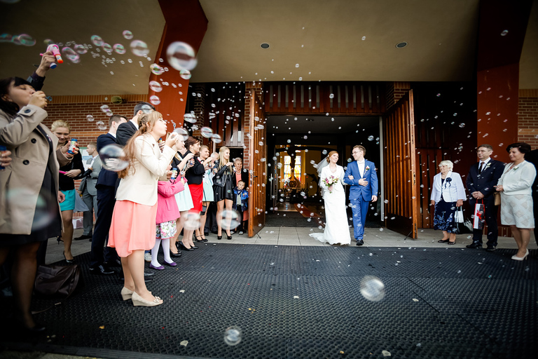 fotograf slubny slask; dwoje fotografow na slub; fotografowie slubni slask; fotograf slubny bielsko; fotografia slubna, reportaz slubny, www.magiaobrazu.com, zdjecia slubne, fotoreportaz slubny; fotograf pszczyna; zdjecia slubne bielsko; dworek weselny w bestwince;