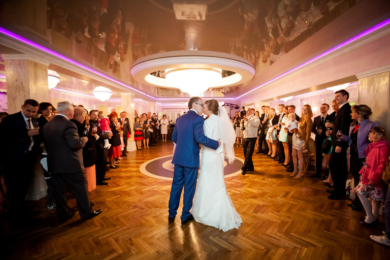 fotograf slubny slask; dwoje fotografow na slub; fotografowie slubni slask; fotograf slubny bielsko; fotografia slubna, reportaz slubny, www.magiaobrazu.com, zdjecia slubne, fotoreportaz slubny; fotograf pszczyna; zdjecia slubne bielsko; dworek weselny w bestwince;