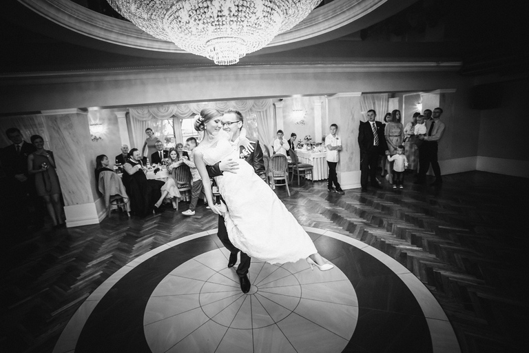 fotograf slubny slask; dwoje fotografow na slub; fotografowie slubni slask; fotograf slubny bielsko; fotografia slubna, reportaz slubny, www.magiaobrazu.com, zdjecia slubne, fotoreportaz slubny; fotograf pszczyna; zdjecia slubne bielsko; dworek weselny w bestwince;