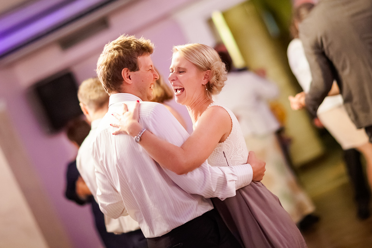 fotograf slubny slask; dwoje fotografow na slub; fotografowie slubni slask; fotograf slubny bielsko; fotografia slubna, reportaz slubny, www.magiaobrazu.com, zdjecia slubne, fotoreportaz slubny; fotograf pszczyna; zdjecia slubne bielsko; dworek weselny w bestwince;