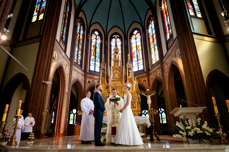 fotografia slubna rybnik, zdjecia slubne rybnik, slub w bazylice w rybniku, slub bazylika rybnik, wesele w nieborowicach, wesele karczma wrazidlok nieborowice, fotografia slubna jastrzebie, zdjecia slubne jastrzebie zdroj, fotografia slubna bielsko, zdjecia slubne bielsko, fotografia slubna katowice, zdjecia slubne katowice, slub w pieknej bazylice, najlepszy fotograf na slub, fotograf slubny bielsko, zdjecia slubne slask, dwoch fotografow na slub,