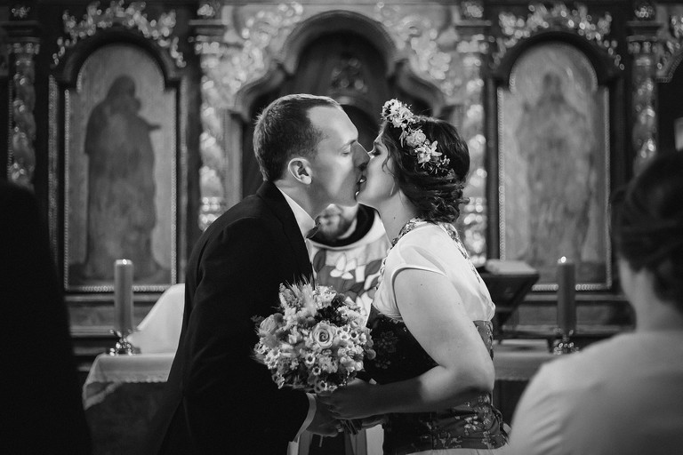 fotografia slubna nowy sacz, zdjecia slubne nowy sacz, slub w skansenie nowy sacz, wesele w miasteczku galicyjskim w nowym saczu, miasteczko galicyjskie nowy sacz, fotograf slubny zakopane, zdjecia slubne zakopane, fotografia slubna zakopane, zdjecia slubne bielsko, fotograf slubny bielsko, fotografia slubna cieszyn, www.magiaobrazu.com, zdjecia slubne bielsko, fotografia slubna slask, zdjecia slubne zywiec, zdjecia slubne cieszyn, dwoch fotografow na slub, zdjecia slubne slask,