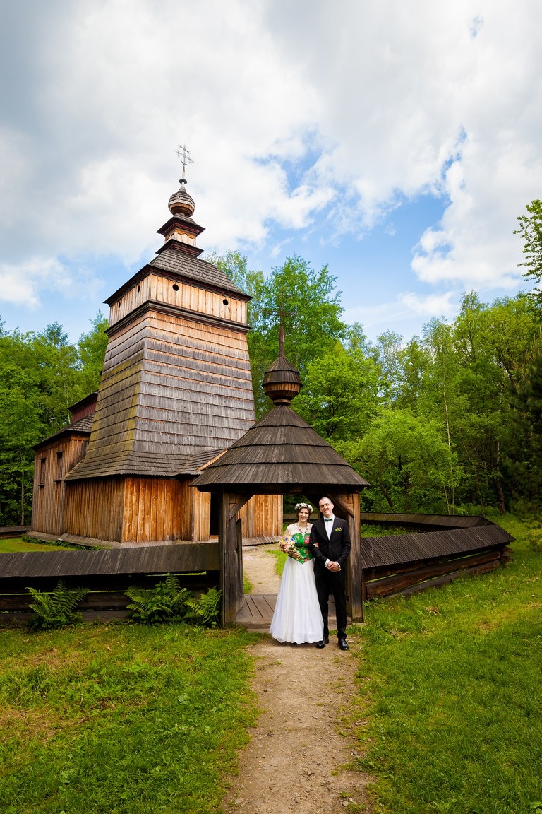 fotografia slubna nowy sacz, zdjecia slubne nowy sacz, slub w skansenie nowy sacz, wesele w miasteczku galicyjskim w nowym saczu, miasteczko galicyjskie nowy sacz, fotograf slubny zakopane, zdjecia slubne zakopane, fotografia slubna zakopane, zdjecia slubne bielsko, fotograf slubny bielsko, fotografia slubna cieszyn, www.magiaobrazu.com, zdjecia slubne bielsko, fotografia slubna slask, zdjecia slubne zywiec, zdjecia slubne cieszyn, dwoch fotografow na slub, zdjecia slubne slask,