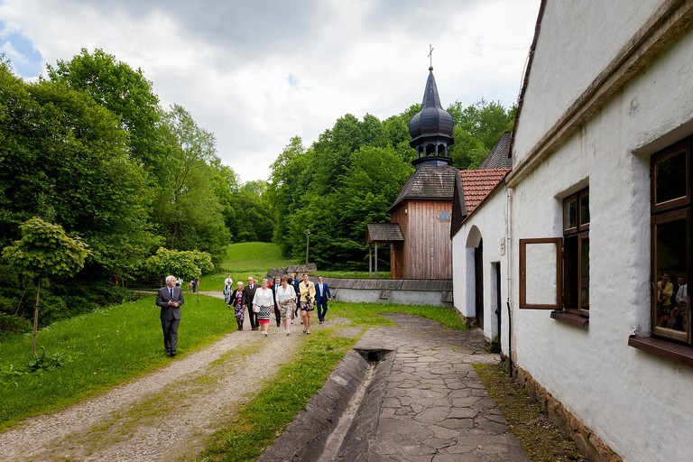 fotografia slubna nowy sacz, zdjecia slubne nowy sacz, slub w skansenie nowy sacz, wesele w miasteczku galicyjskim w nowym saczu, miasteczko galicyjskie nowy sacz, fotograf slubny zakopane, zdjecia slubne zakopane, fotografia slubna zakopane, zdjecia slubne bielsko, fotograf slubny bielsko, fotografia slubna cieszyn, www.magiaobrazu.com, zdjecia slubne bielsko, fotografia slubna slask, zdjecia slubne zywiec, zdjecia slubne cieszyn, dwoch fotografow na slub, zdjecia slubne slask,