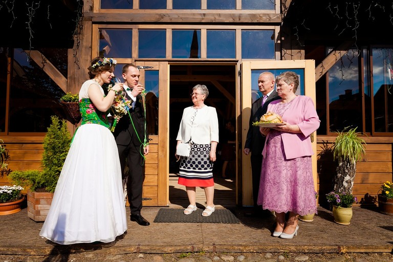 fotografia slubna nowy sacz, zdjecia slubne nowy sacz, slub w skansenie nowy sacz, wesele w miasteczku galicyjskim w nowym saczu, miasteczko galicyjskie nowy sacz, fotograf slubny zakopane, zdjecia slubne zakopane, fotografia slubna zakopane, zdjecia slubne bielsko, fotograf slubny bielsko, fotografia slubna cieszyn, www.magiaobrazu.com, zdjecia slubne bielsko, fotografia slubna slask, zdjecia slubne zywiec, zdjecia slubne cieszyn, dwoch fotografow na slub, zdjecia slubne slask,