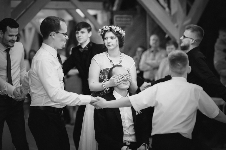 fotografia slubna nowy sacz, zdjecia slubne nowy sacz, slub w skansenie nowy sacz, wesele w miasteczku galicyjskim w nowym saczu, miasteczko galicyjskie nowy sacz, fotograf slubny zakopane, zdjecia slubne zakopane, fotografia slubna zakopane, zdjecia slubne bielsko, fotograf slubny bielsko, fotografia slubna cieszyn, www.magiaobrazu.com, zdjecia slubne bielsko, fotografia slubna slask, zdjecia slubne zywiec, zdjecia slubne cieszyn, dwoch fotografow na slub, zdjecia slubne slask,