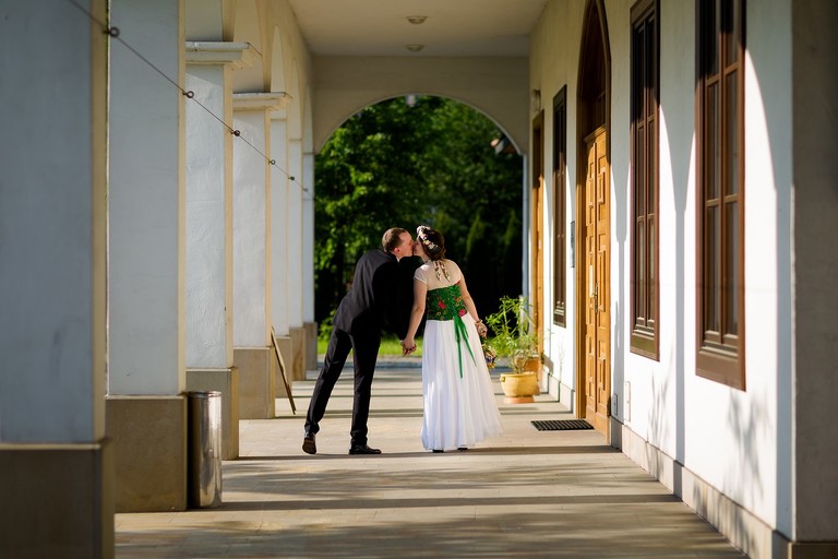 fotografia slubna nowy sacz, zdjecia slubne nowy sacz, slub w skansenie nowy sacz, wesele w miasteczku galicyjskim w nowym saczu, miasteczko galicyjskie nowy sacz, fotograf slubny zakopane, zdjecia slubne zakopane, fotografia slubna zakopane, zdjecia slubne bielsko, fotograf slubny bielsko, fotografia slubna cieszyn, www.magiaobrazu.com, zdjecia slubne bielsko, fotografia slubna slask, zdjecia slubne zywiec, zdjecia slubne cieszyn, dwoch fotografow na slub, zdjecia slubne slask,