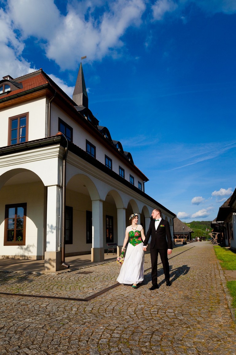 fotografia slubna nowy sacz, zdjecia slubne nowy sacz, slub w skansenie nowy sacz, wesele w miasteczku galicyjskim w nowym saczu, miasteczko galicyjskie nowy sacz, fotograf slubny zakopane, zdjecia slubne zakopane, fotografia slubna zakopane, zdjecia slubne bielsko, fotograf slubny bielsko, fotografia slubna cieszyn, www.magiaobrazu.com, zdjecia slubne bielsko, fotografia slubna slask, zdjecia slubne zywiec, zdjecia slubne cieszyn, dwoch fotografow na slub, zdjecia slubne slask,