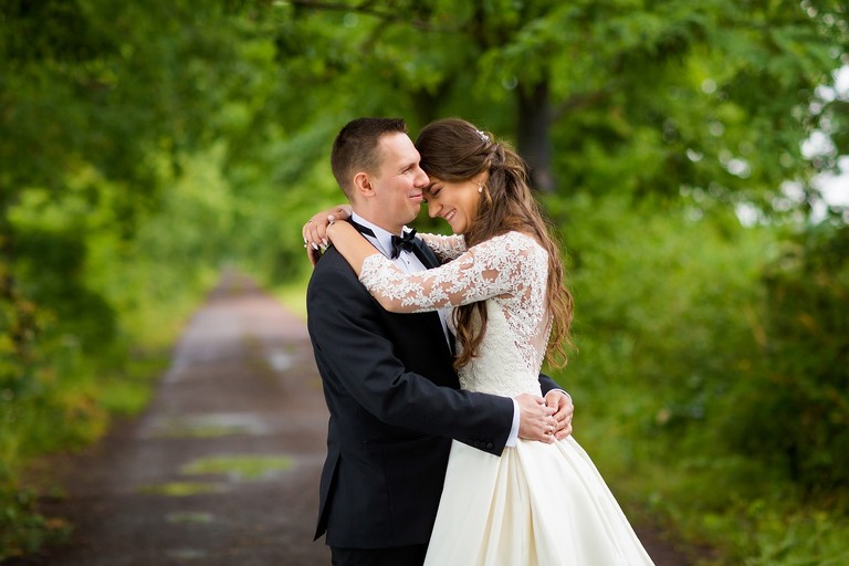 sesja slubna w palacu, plener slubny krowiarki, plener slubny w palacu w krowiarkach, sesja slubna krowiarki, klimatyczna sesja slubna w opuszczonym palacu krowiarki, fotografia slubna zory, zdjecia slubne zory, fotografia slubna rybnik, zdjecia slubne rybnik, fotograf slubny rybnik, zdjecia slubne jastrzebie, fotograf slubny jastrzebie zdroj, www.magiaobrazu.com, fotografia slubna, romantyczna sesja slubna, fotografia subna, fotograf slubny Krakow, fotografowie slubni, fotograf slask,dwoch fotografow na slub, Anna i Jacek Bieniek, zdjecia slubne slask,