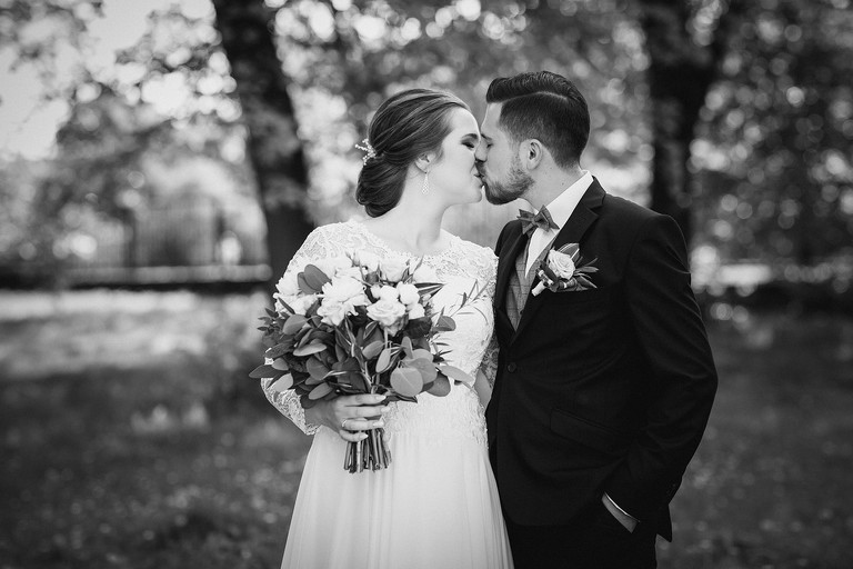 fotografia slubna, fotografia slubna krakow, zdjecia slubne krakow, fotograf slubny krakow, fotograf na wesele krakow, wesele best western krakow, wiosenny slub krakow, zdjecia slubne slask, fotografowie slubni krakow, dwoch fotografow na slub, najpiekniejsze zdjecia slubne, najlepsze zdjecia slubne, zdjecia slubne bielsko, fotograf slubny bielsko, www.magiaobrazu.com, zdjecia slubne bielsko, fotografia slubna slask, fotograf cieszyn, zdjecia slubne cieszyn