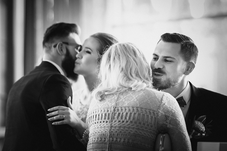 fotografia slubna, fotografia slubna krakow, zdjecia slubne krakow, fotograf slubny krakow, fotograf na wesele krakow, wesele best western krakow, wiosenny slub krakow, zdjecia slubne slask, fotografowie slubni krakow, dwoch fotografow na slub, najpiekniejsze zdjecia slubne, najlepsze zdjecia slubne, zdjecia slubne bielsko, fotograf slubny bielsko, www.magiaobrazu.com, zdjecia slubne bielsko, fotografia slubna slask, fotograf cieszyn, zdjecia slubne cieszyn