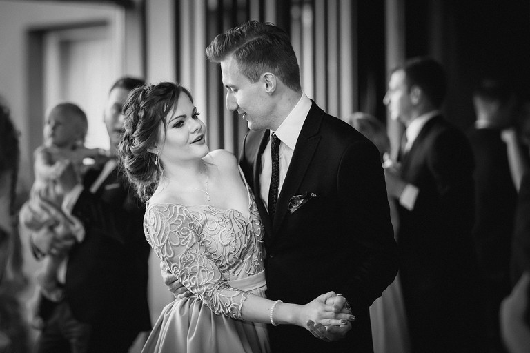 fotografia slubna, fotografia slubna krakow, zdjecia slubne krakow, fotograf slubny krakow, fotograf na wesele krakow, wesele best western krakow, wiosenny slub krakow, zdjecia slubne slask, fotografowie slubni krakow, dwoch fotografow na slub, najpiekniejsze zdjecia slubne, najlepsze zdjecia slubne, zdjecia slubne bielsko, fotograf slubny bielsko, www.magiaobrazu.com, zdjecia slubne bielsko, fotografia slubna slask, fotograf cieszyn, zdjecia slubne cieszyn