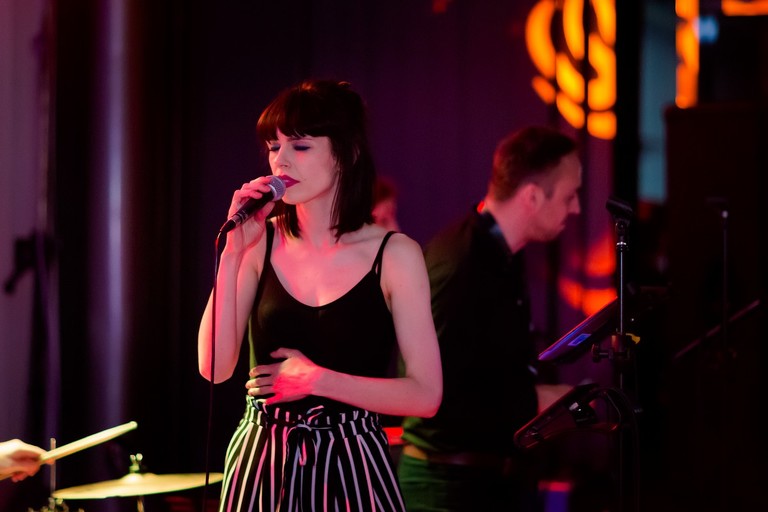 fotografia slubna, fotografia slubna krakow, zdjecia slubne krakow, fotograf slubny krakow, fotograf na wesele krakow, wesele best western krakow, wiosenny slub krakow, zdjecia slubne slask, fotografowie slubni krakow, dwoch fotografow na slub, najpiekniejsze zdjecia slubne, najlepsze zdjecia slubne, zdjecia slubne bielsko, fotograf slubny bielsko, www.magiaobrazu.com, zdjecia slubne bielsko, fotografia slubna slask, fotograf cieszyn, zdjecia slubne cieszyn