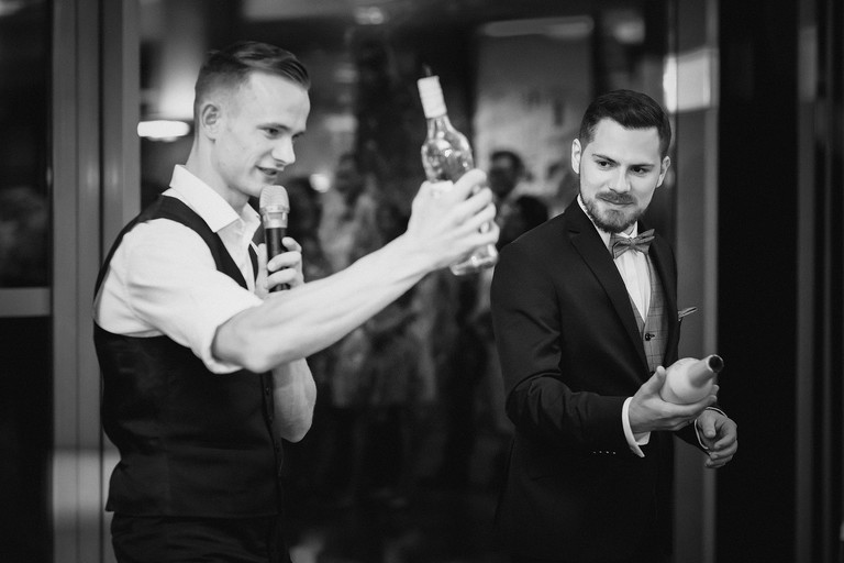 fotografia slubna, fotografia slubna krakow, zdjecia slubne krakow, fotograf slubny krakow, fotograf na wesele krakow, wesele best western krakow, wiosenny slub krakow, zdjecia slubne slask, fotografowie slubni krakow, dwoch fotografow na slub, najpiekniejsze zdjecia slubne, najlepsze zdjecia slubne, zdjecia slubne bielsko, fotograf slubny bielsko, www.magiaobrazu.com, zdjecia slubne bielsko, fotografia slubna slask, fotograf cieszyn, zdjecia slubne cieszyn