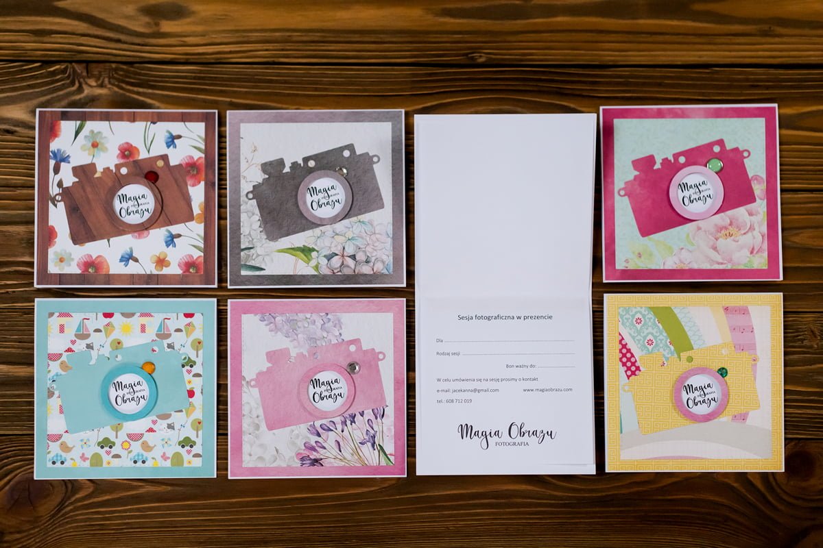 Ladne bony prezentowe, zaproszenia na sesje zdjeciowe, pomysl na prezent, zaproszenie sesja, bon na sesje, fotografia rodzinna slask, zdjecia rodzinne pszczyna, prezenty zero waste, prezenty no waste, fotograf rodzinny pszczyna, zdjecia rodzinne bielsko, Magia Obrazu, fotografia rodzinna bielsko, fotograf czechowice, sesje rodzinne, pomysl na sesje zdjeciowa, prezent pod choinke,