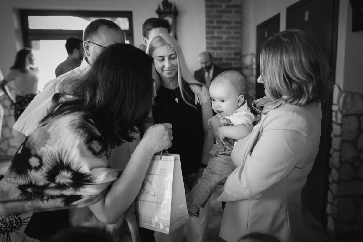 fotograf na chrzest czechowice, zdjecia z chrztu, fotograf bielsko, chrzest w kosciele Boboli w Czechowicach, dobry fotograf pszczyna, fotograf na chrzest slask, reportaz z chrzcin bielsko, fotografia chrzest bielsko, dobry fotograf bielsko, fotograf czechowice, zdjecia rodzinne slask, fotograf na chrzest bielsko, reportaz z chrztu bielsko, zdjecia rodzinne bielsko, fotograf rodzinny bielsko