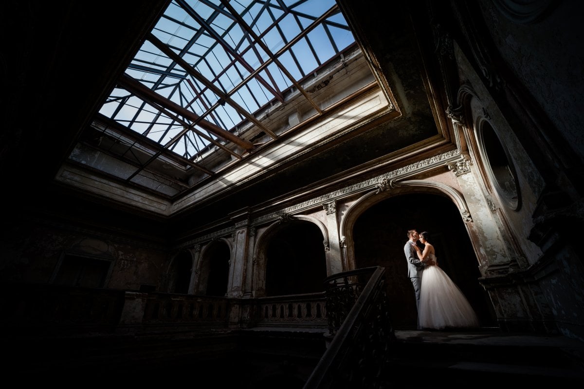 Fotografia na sesję ślubną Śląsk, sesja slubna na zamku, plener slubny w palacu, Zamek Krowiarki, Pałac krowiarki, sesja slubna w krowiarkach, fotograf na slub slask, zdjecia slubne slask, plener slubny krowiarki, www.magiaobrazu.com, fotografia slubna w Mosznej, plener slubny w Krakowie, fotograf slubny Krakow, oryginalna sesja slubna, fotograf slubny slask, sesja slubna slask, fotografia slubna, plener slubny na zamku, fotograf slubny Krakow,