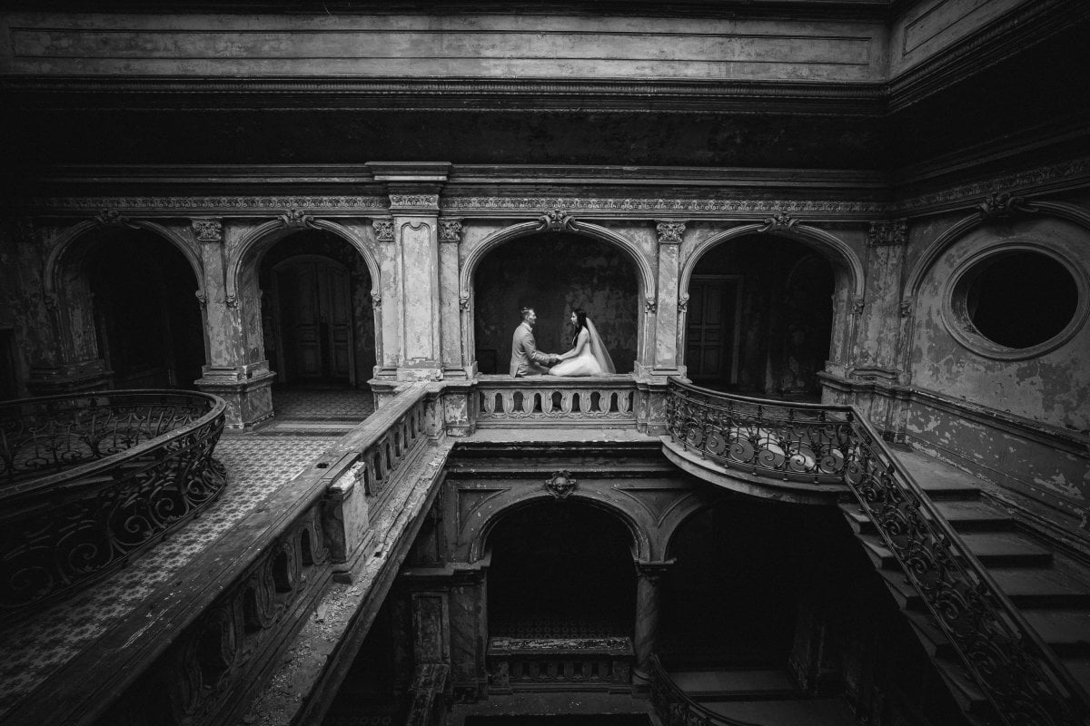 Fotografia na sesję ślubną Śląsk, sesja slubna na zamku, plener slubny w palacu, Zamek Krowiarki, Pałac krowiarki, sesja slubna w krowiarkach, fotograf na slub slask, zdjecia slubne slask, plener slubny krowiarki, www.magiaobrazu.com, fotografia slubna w Mosznej, plener slubny w Krakowie, fotograf slubny Krakow, oryginalna sesja slubna, fotograf slubny slask, sesja slubna slask, fotografia slubna, plener slubny na zamku, fotograf slubny Krakow,