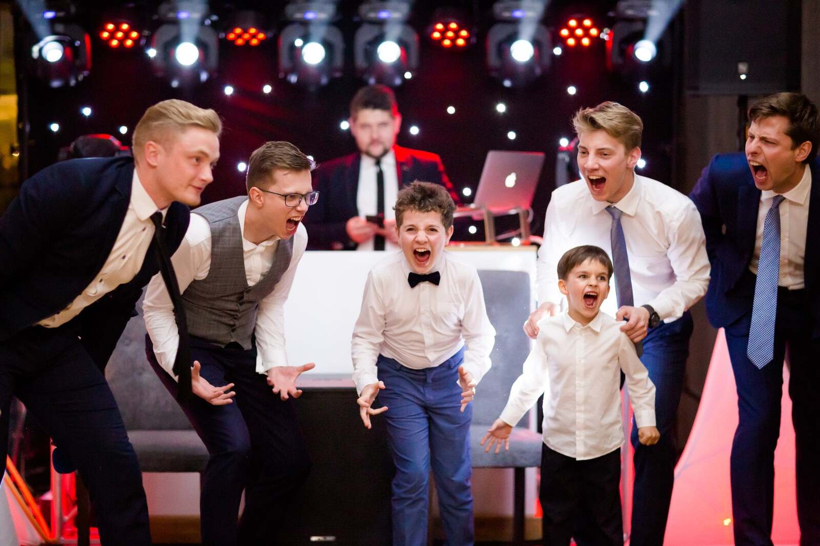 fotograf na ślub śląsk, fotografia slubna jastrzebie, zdjecia slubne jastrzebie, fotograf slubny jastrzebie, fotografia slubna slask, fotografia slubna katowice, zdjecia slubne katowice, fotograf slubny katowice, zdjecia slubne bielsko, zdjecia slubne mikolow, fotografia slubna mikolow, zdjecia slubne zory, fotografia slubna bielsko, wesele kompleks Dabrowka w Jastrzebiu, wesele w dabrowce jatrzebie,dwoch fotografow na slub, fotografia slubna krakow, fotograf na slub krakow, zdjecia slubne krakow, slub w mikolowie